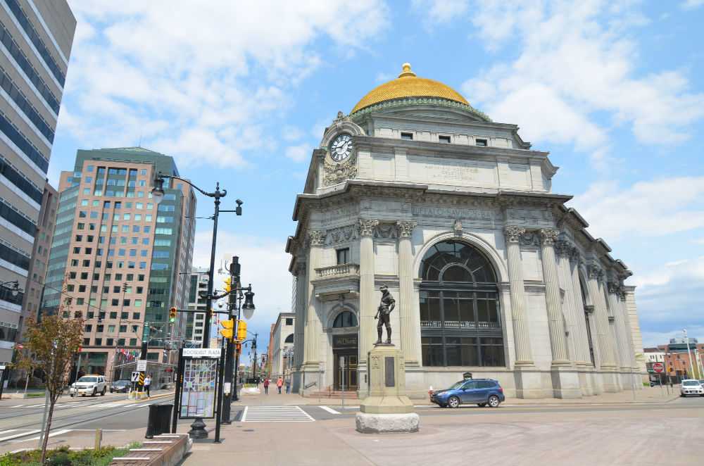 «в америке реально выиграть суд у президента». белорусы c грин-картой